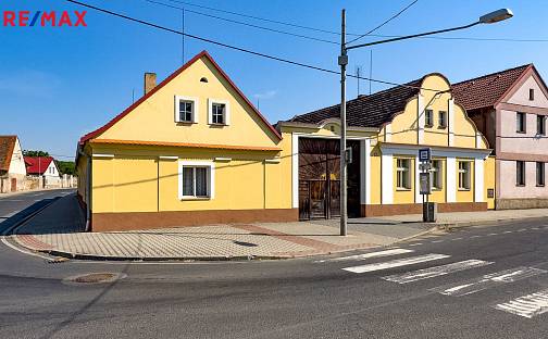 Prodej domu 400 m² s pozemkem 852 m², Malesická náves, Plzeň - Malesice