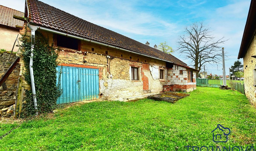 Prodej stavebního pozemku 941 m², Tehov – náhled fotky 7
