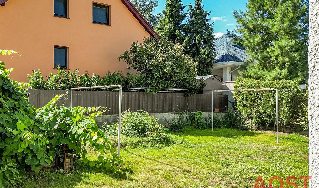 Prodej stavebního pozemku 406 m², Praha – náhled fotky 6