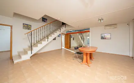 Prodej domu 250 m² s pozemkem 277 m², Aspe, Španělsko
