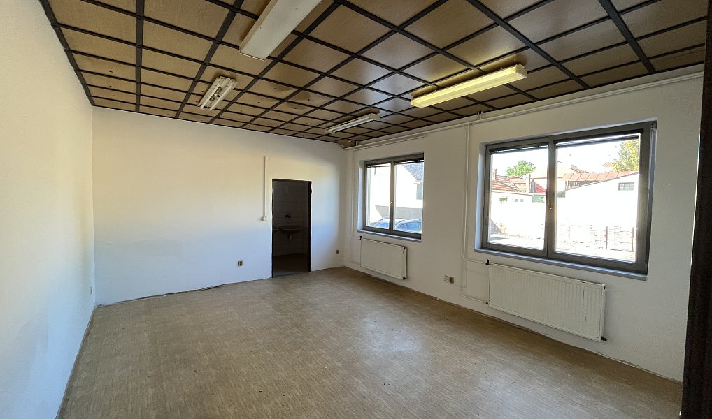 Pronájem kanceláře 156 m², Ivanovice na Hané – náhled fotky 3