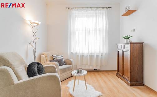 Prodej bytu 3+1 65 m², Anglická, Karlovy Vary - Drahovice