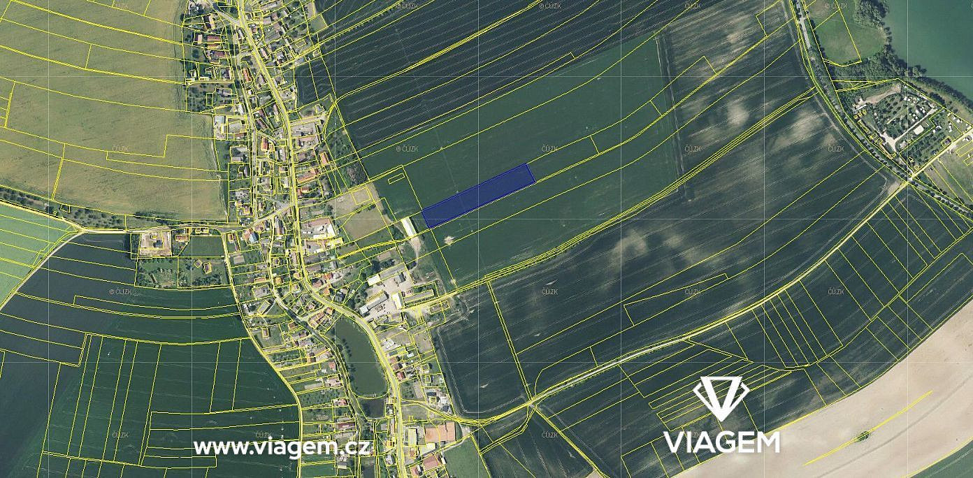Prodej stavebního pozemku 867 m² – fotografie 3