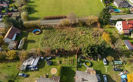 Prodej stavebního pozemku 800 m², Labské Chrčice, okres Pardubice