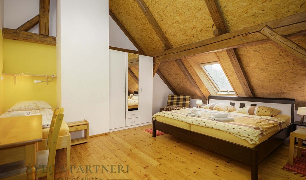 Prodej ubytovacího objektu 2 041 m², Rodvínov – náhled fotky 29