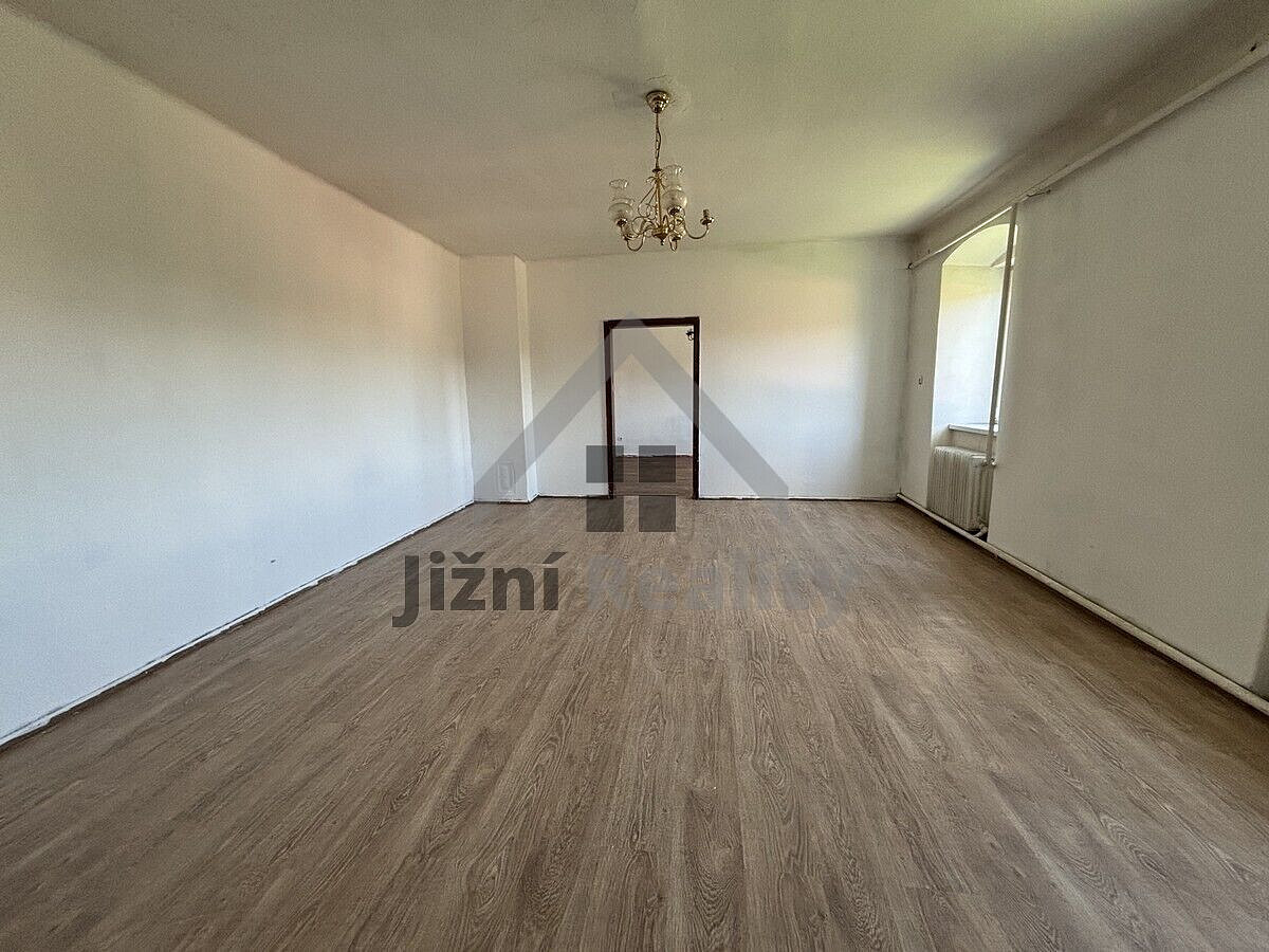 Prodej bytu 2+1 98 m² – fotografie 4