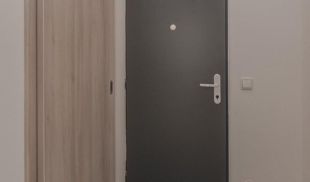 Pronájem bytu 1+kk 25 m², Hradec Králové – náhled fotky 11
