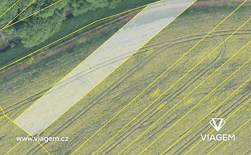 Prodej pole 1 099 m², Kněžpole, okres Uherské Hradiště