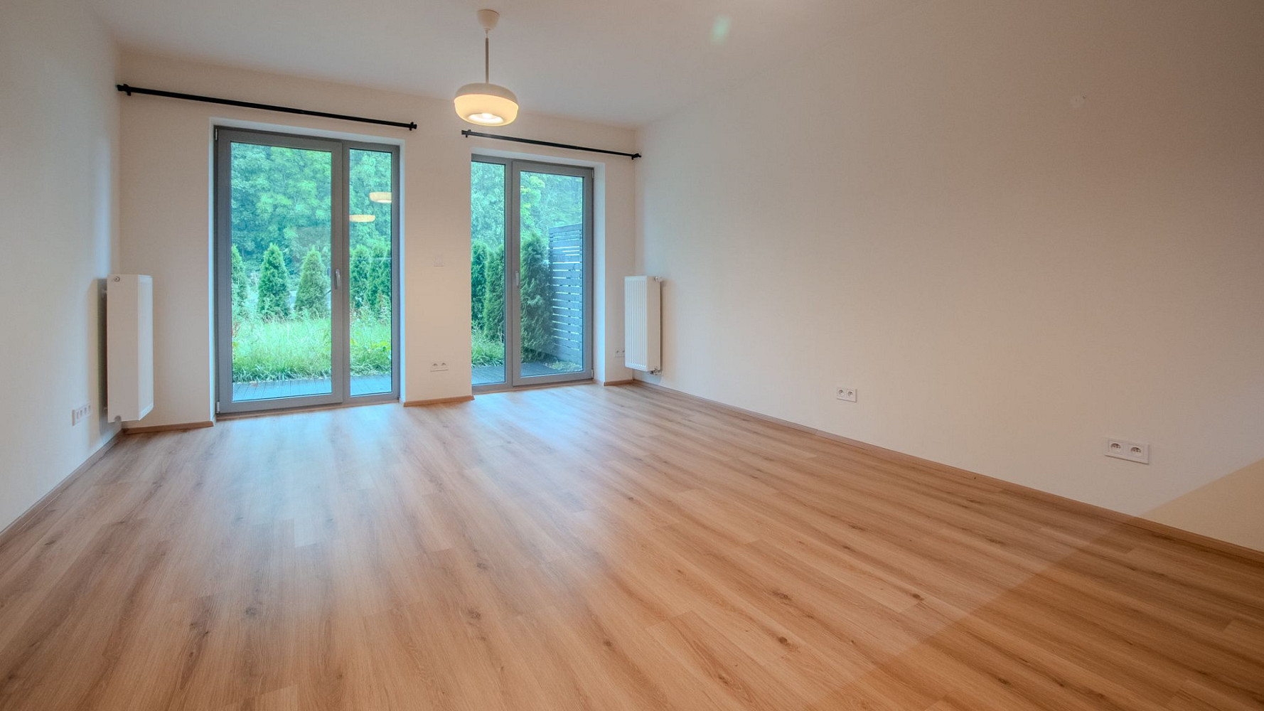 Pronájem bytu 2+kk 47 m² – fotografie 4