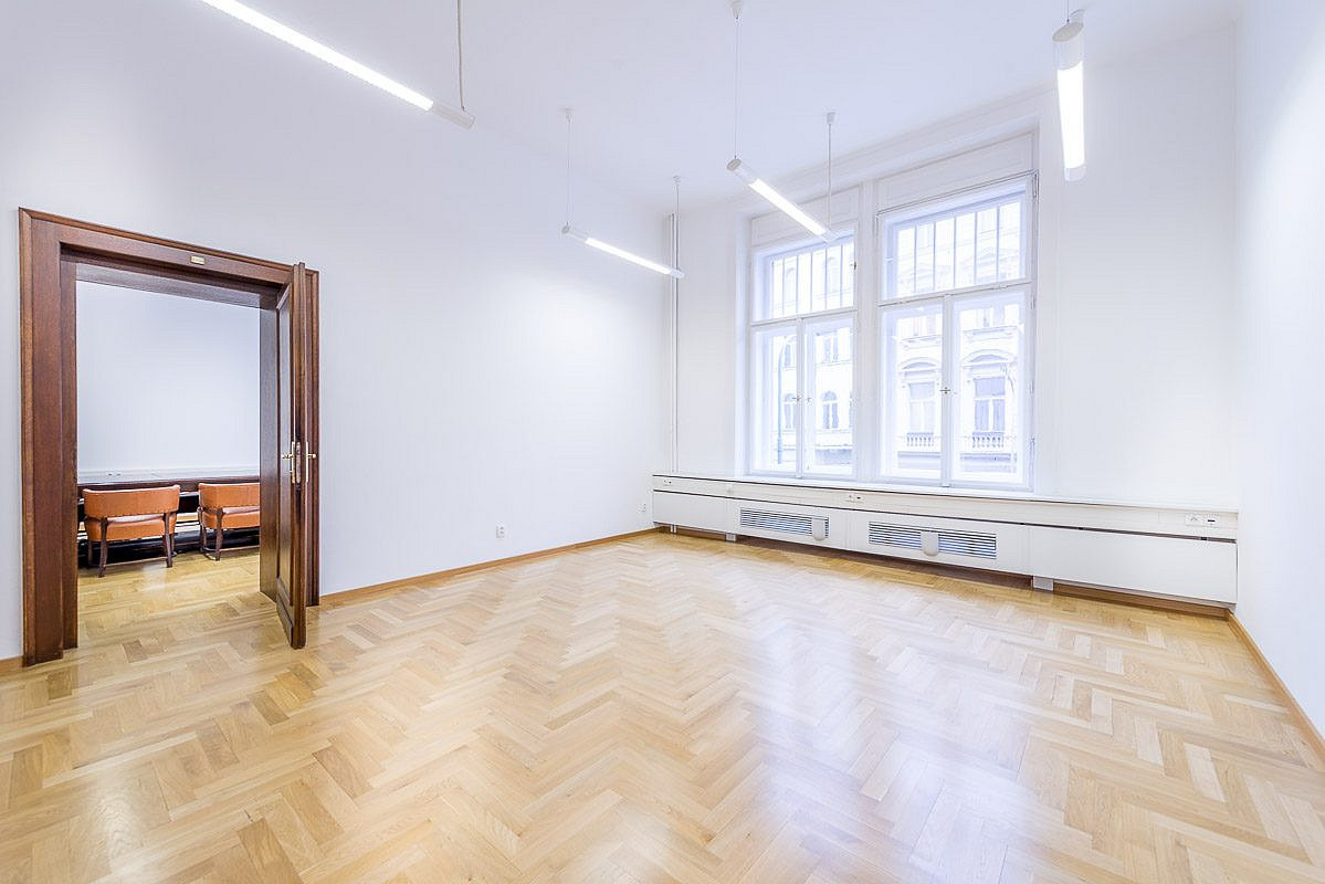 Pronájem kanceláře 43 m² – fotografie 3