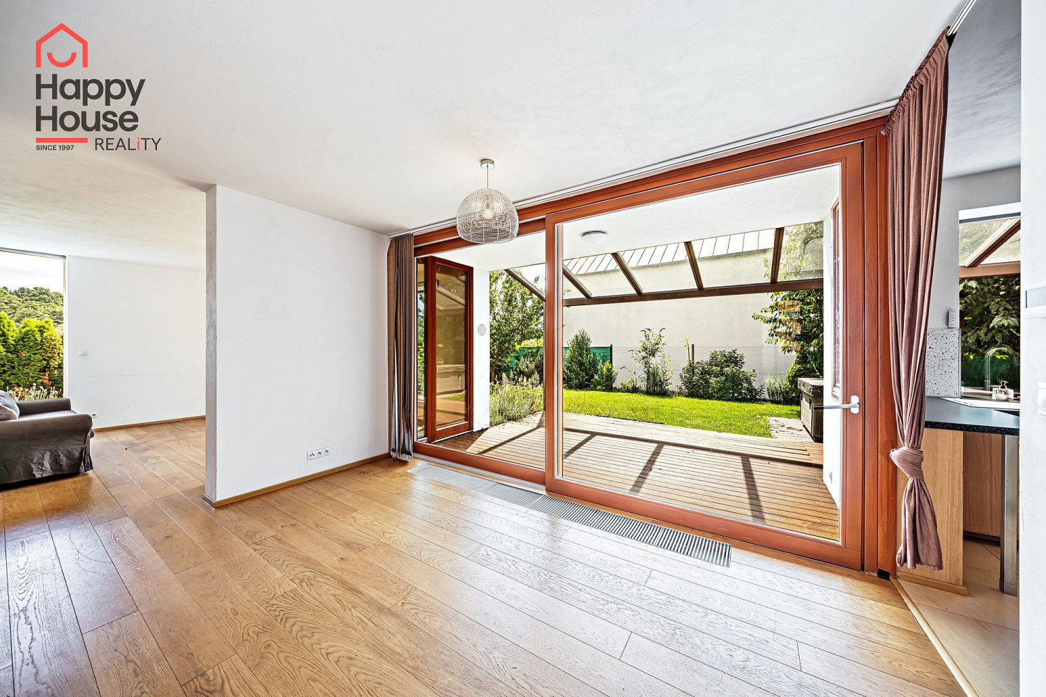 Pronájem domu 200 m² s pozemkem 408 m² – fotografie 5