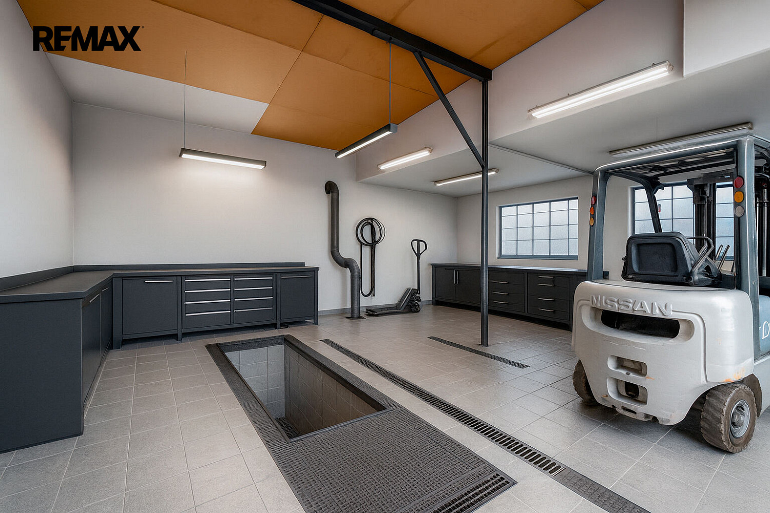Prodej obchodních prostor 280 m² – fotografie 5