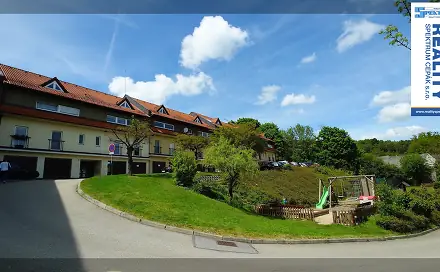 Prodej bytu 2+kk 61 m², Chvalšinská, Český Krumlov - Latrán