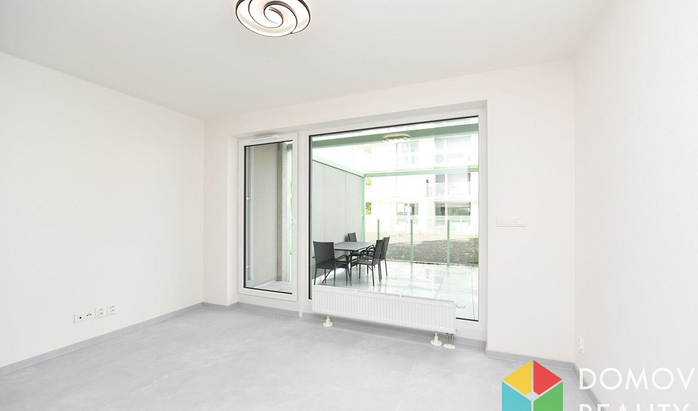 Pronájem bytu 1+kk 36 m², Plzeň – náhled fotky 4