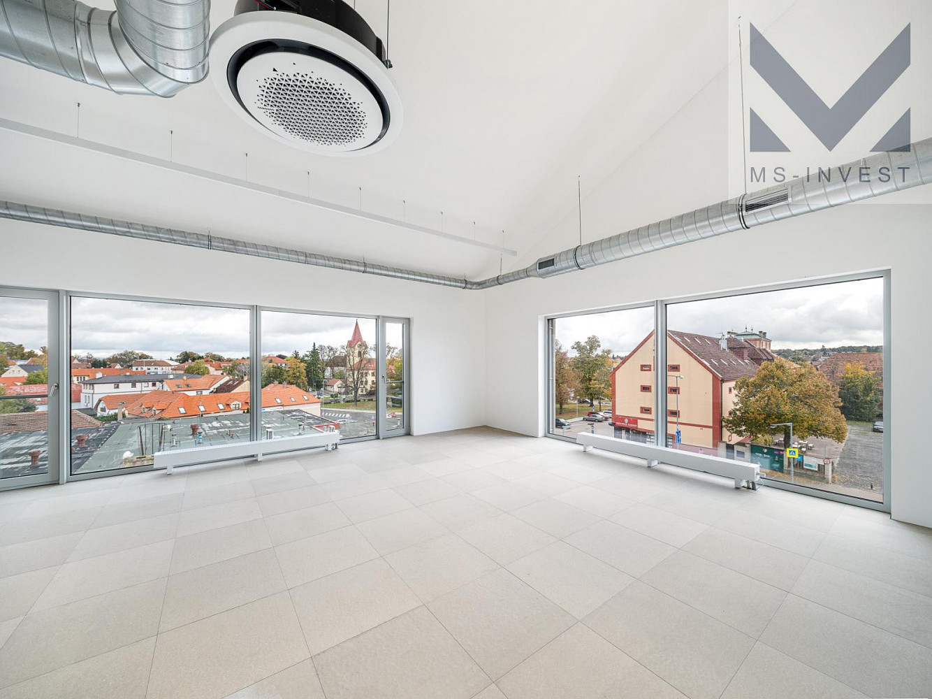 Prodej kanceláře 45 m² — photo 3
