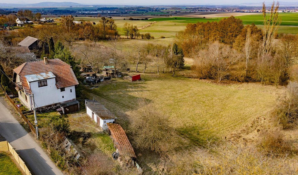 Prodej domu 140 m² s pozemkem 1 086 m², Lhotky – náhled fotky 32