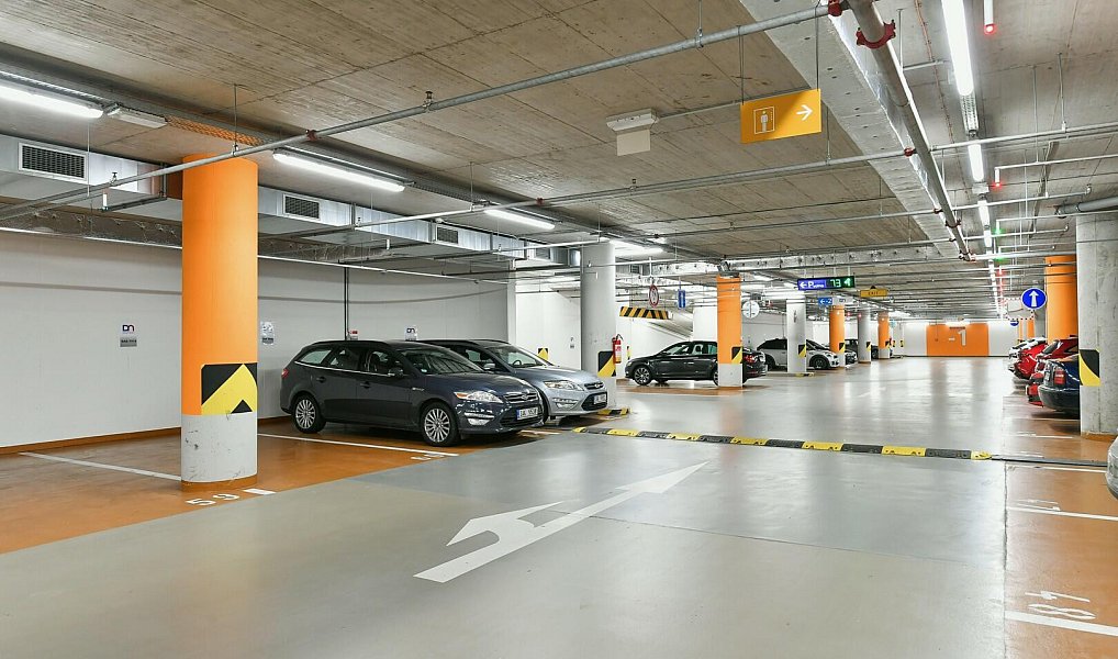 Pronájem kanceláře 220 m², Praha – náhled fotky 3