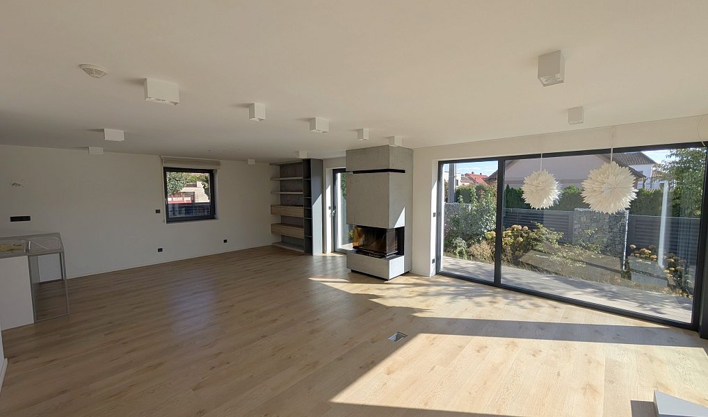 Prodej domu 211 m² s pozemkem 242 m², Slaný – náhled fotky 8