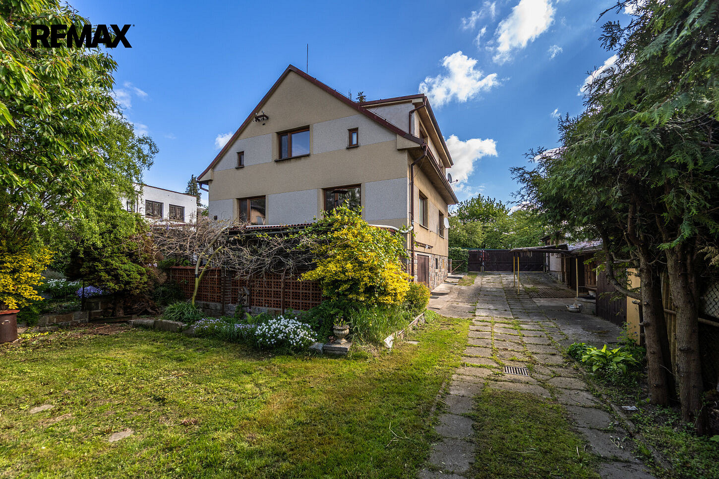 Prodej domu 182 m² s pozemkem 957 m² – fotografie 3