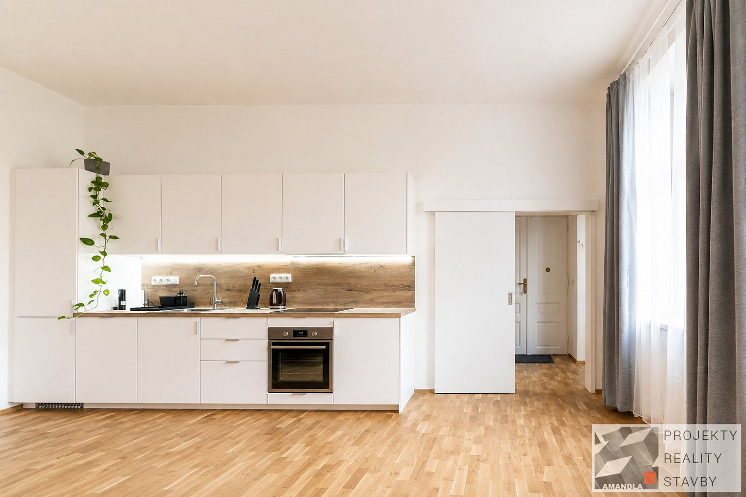 Pronájem bytu 2+kk 49 m² – fotografie 2