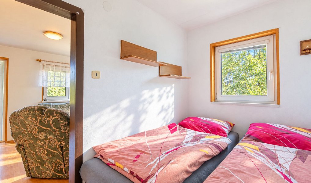 Prodej chaty/chalupy 110 m² s pozemkem 1 834 m², Ptení – náhled fotky 20