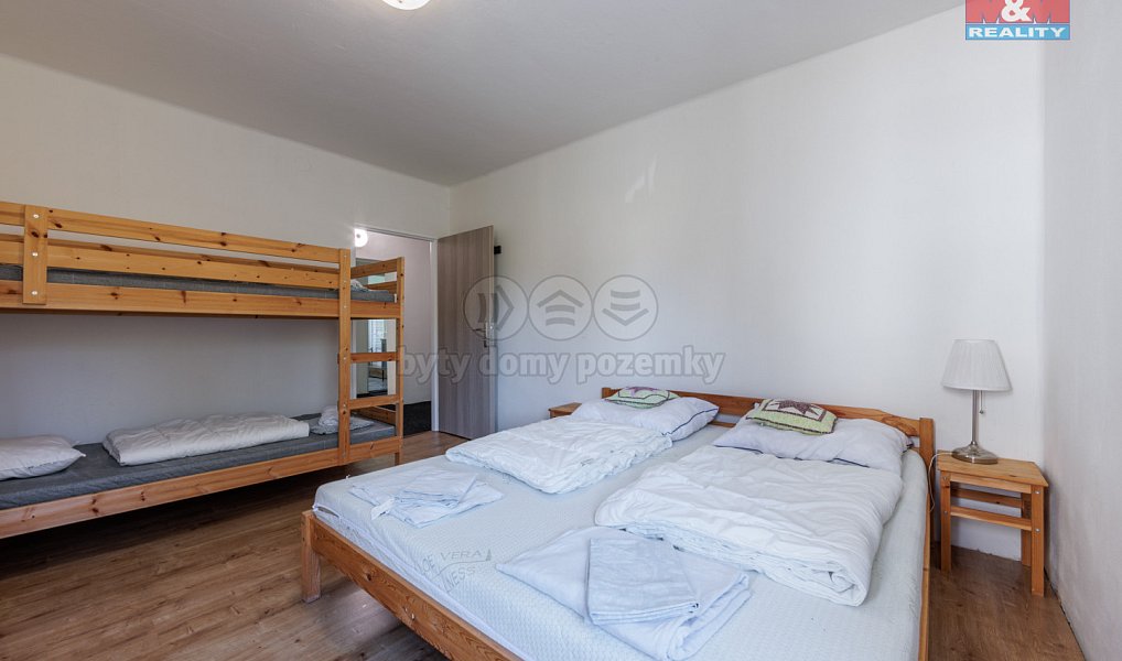 Prodej domu 293 m² s pozemkem 853 m², Vejprty – náhled fotky 16