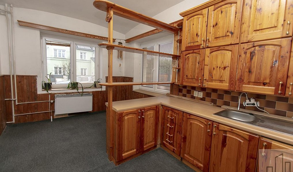 Prodej domu 250 m² s pozemkem 953 m², Lahošť – náhled fotky 4