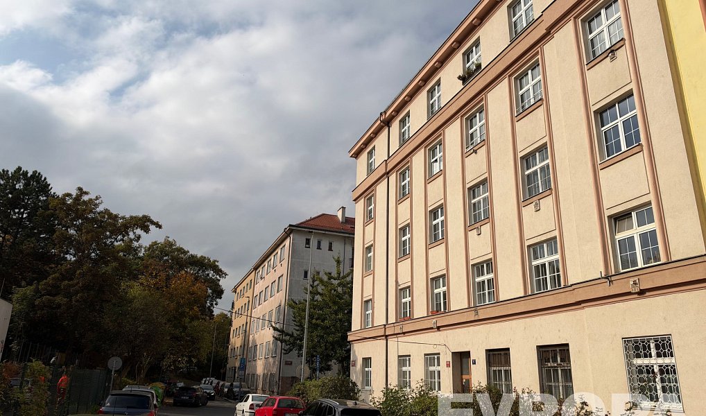 Prodej bytu 2+1 51 m², Praha – náhled fotky 2