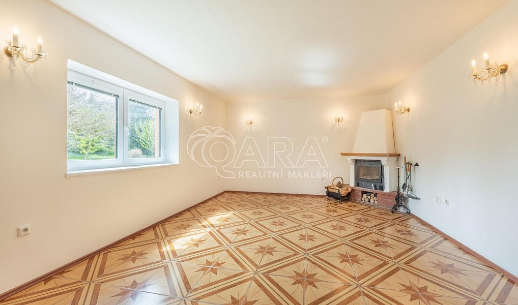 Prodej domu 362 m² s pozemkem 1 568 m², Zvánovice – náhled fotky 3