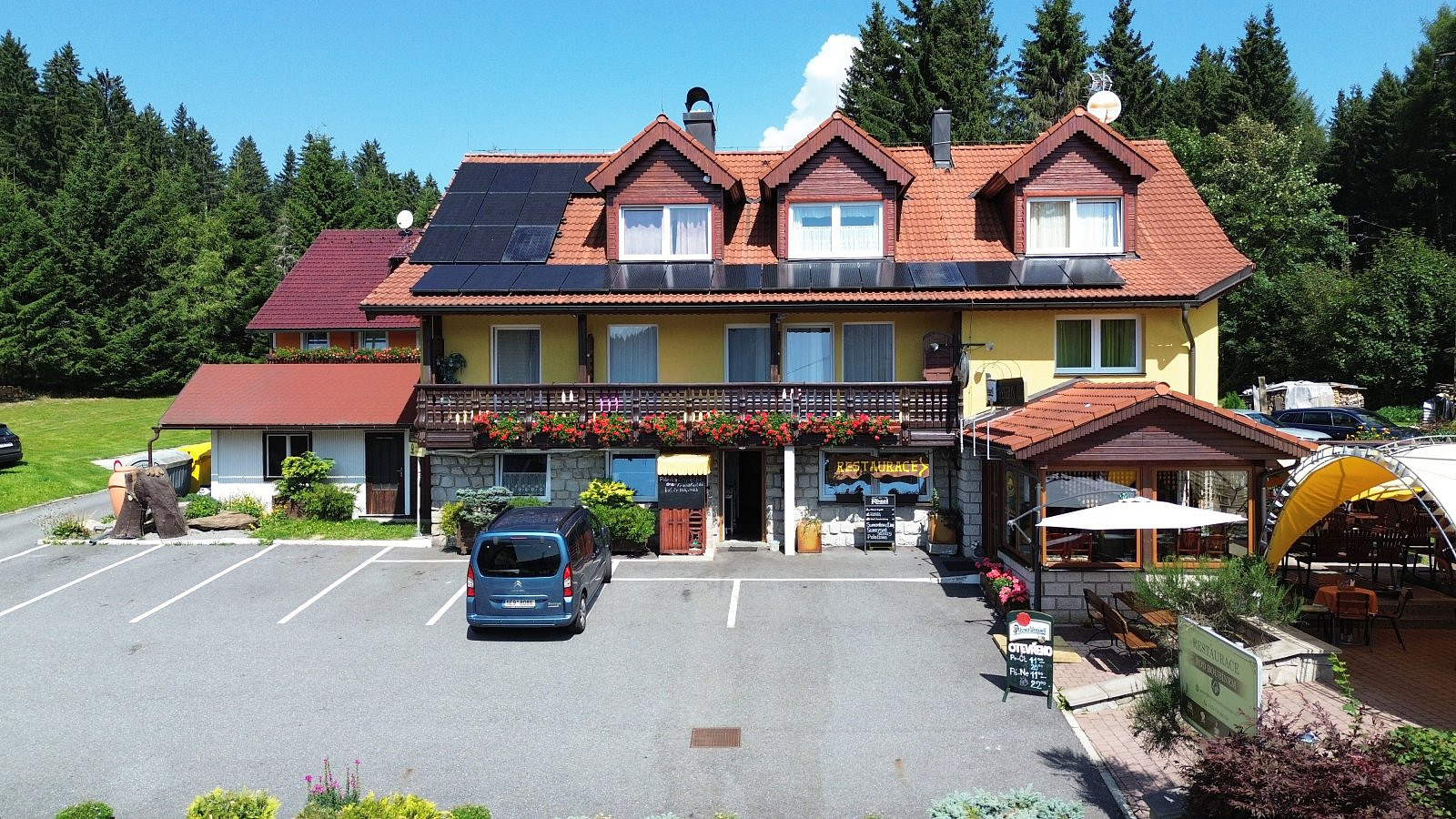 Prodej ubytovacího objektu 454 m² – fotografie 3