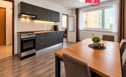 Pronájem bytu 2+1 61 m², Vítězná, Sokolov