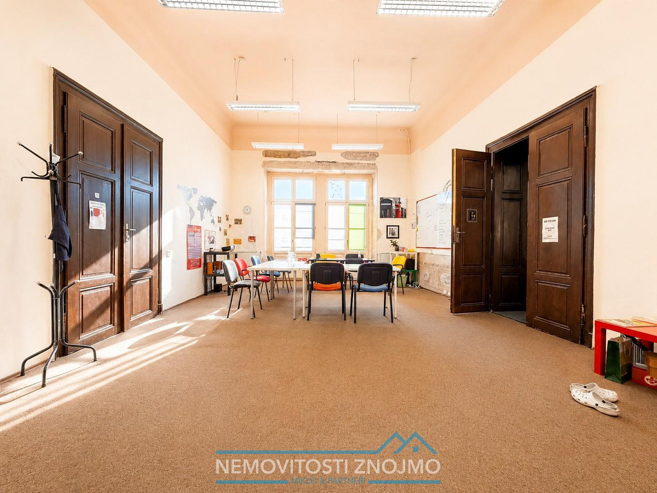 Pronájem kanceláře 103 m² – fotografie 3