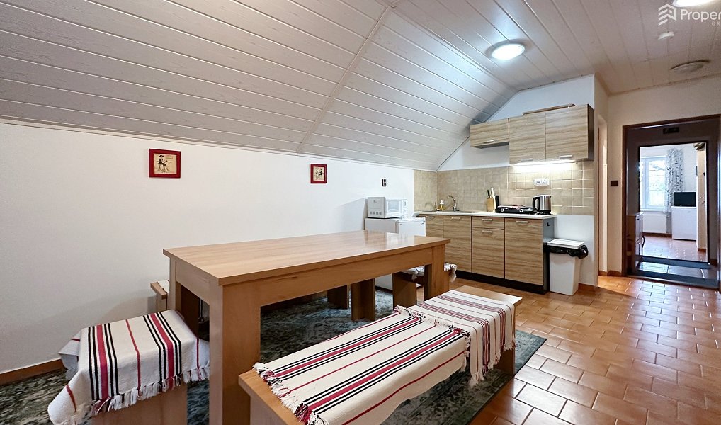 Prodej domu 285 m² s pozemkem 140 m², Strachotín – náhled fotky 8