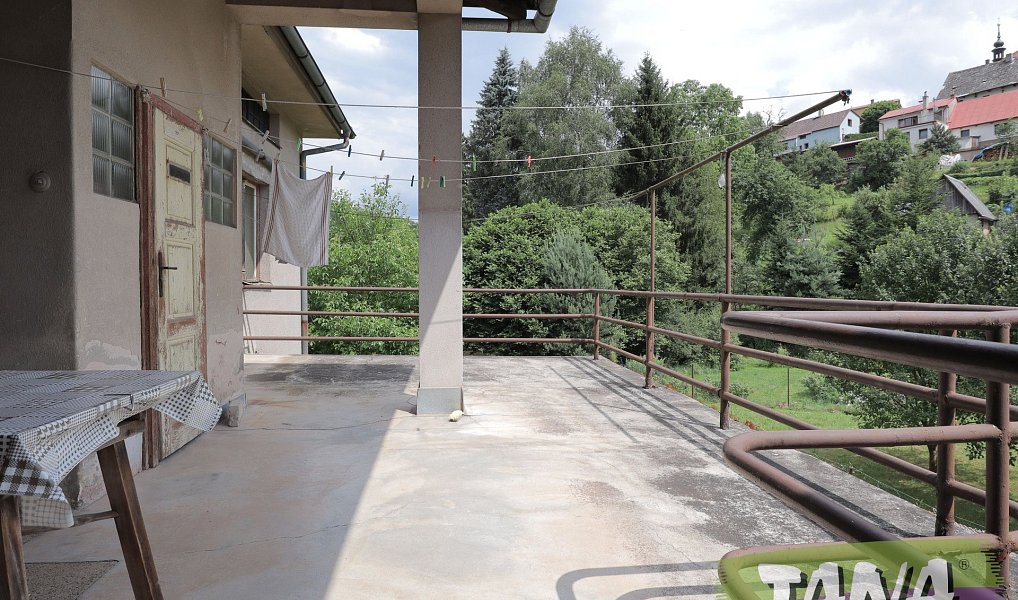 Prodej domu 316 m² s pozemkem 1 314 m², Pecka – náhled fotky 9