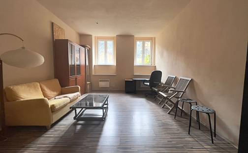 Prodej bytu 1+kk 29 m², Nezamyslova, Praha 2 - Nusle