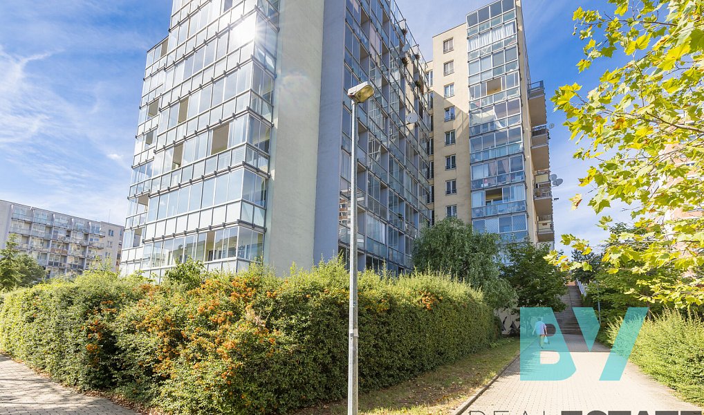 Prodej bytu 2+kk 49 m², Praha – náhled fotky 24