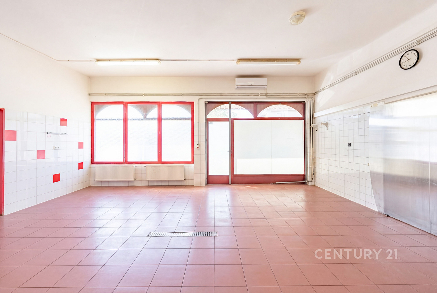 Prodej výrobních prostor 270 m² – fotografie 3