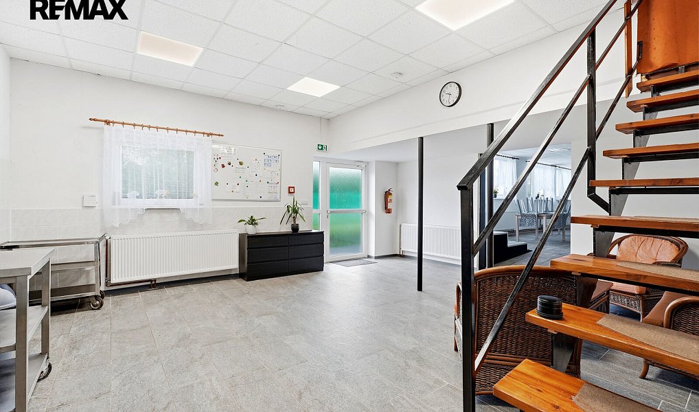 Prodej ubytovacího objektu 1 730 m², Jablonné v Podještědí – náhled fotky 9