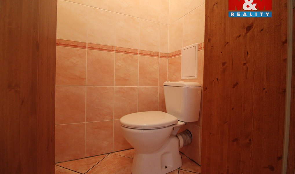 Prodej bytu 2+1 92 m², Nový Bor – náhled fotky 10