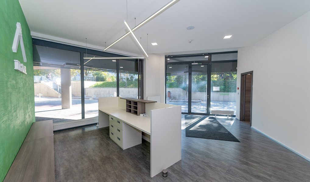 Prodej komerčního prostoru, 220 m², Prosek - Praha 9, Praha