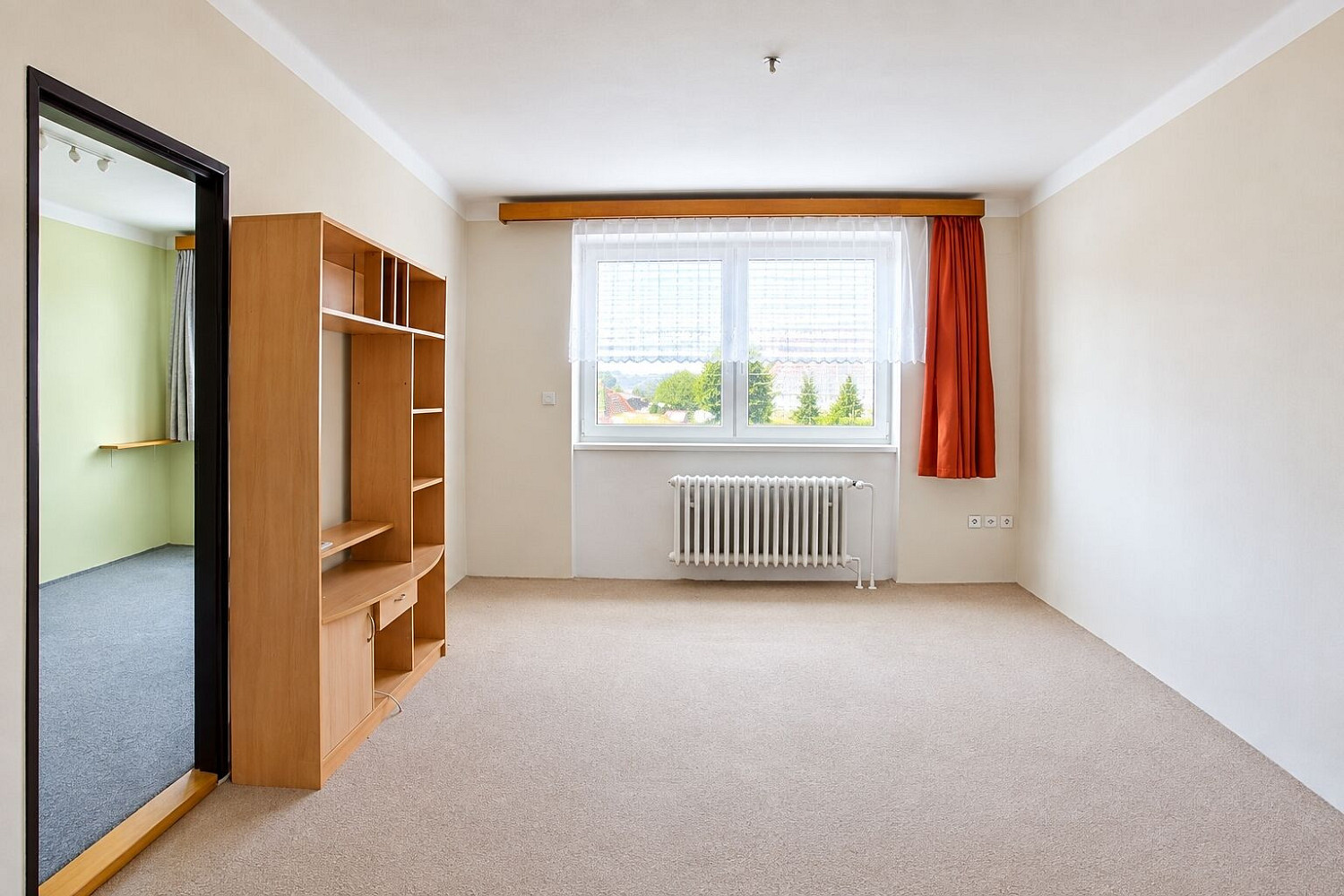 Pronájem bytu 2+1 75 m² – fotografie 3