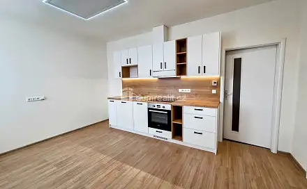 Pronájem bytu 2+kk 38 m²