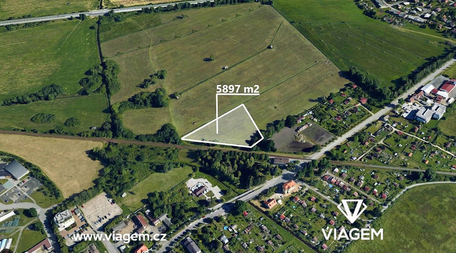 Prodej pole 1 375 m² – fotografie 3