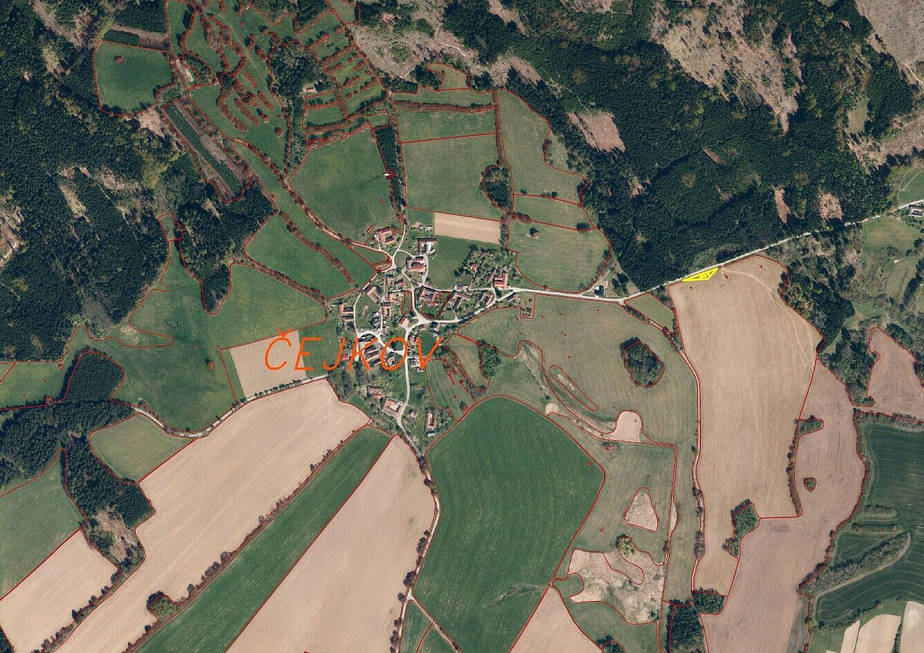 Prodej pozemku 590 m² – fotografie 2