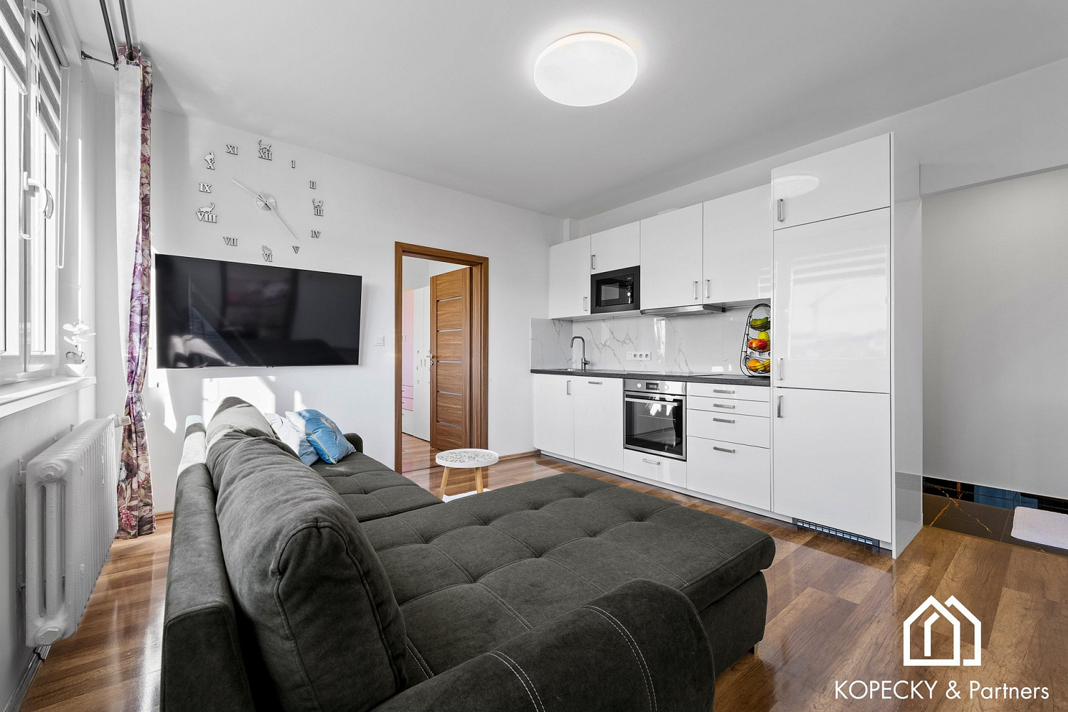 Prodej bytu 2+1 44 m² – fotografie 3