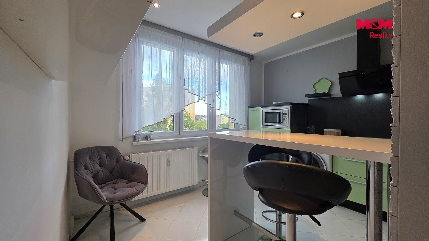 Pronájem bytu 1+1 37 m² – fotografie 3