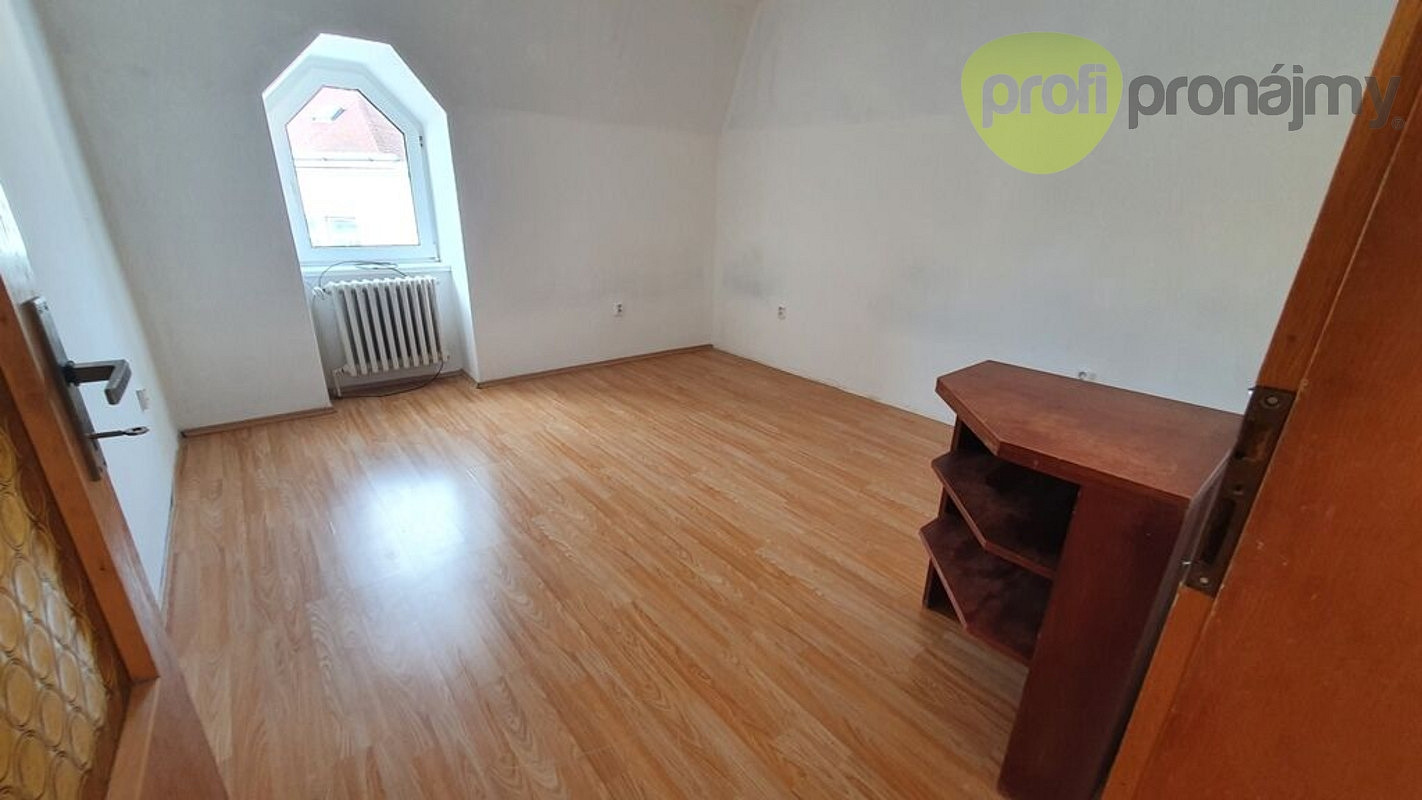 Pronájem bytu 4+1 113 m² – fotografie 5