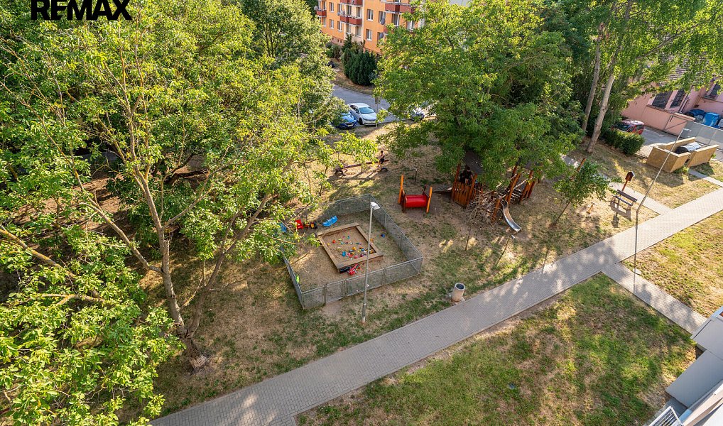 Prodej bytu 3+1 68 m², Valtice – náhled fotky 2