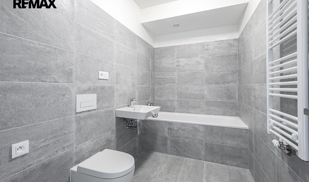 Prodej bytu 2+kk 56 m², Praha – náhled fotky 4