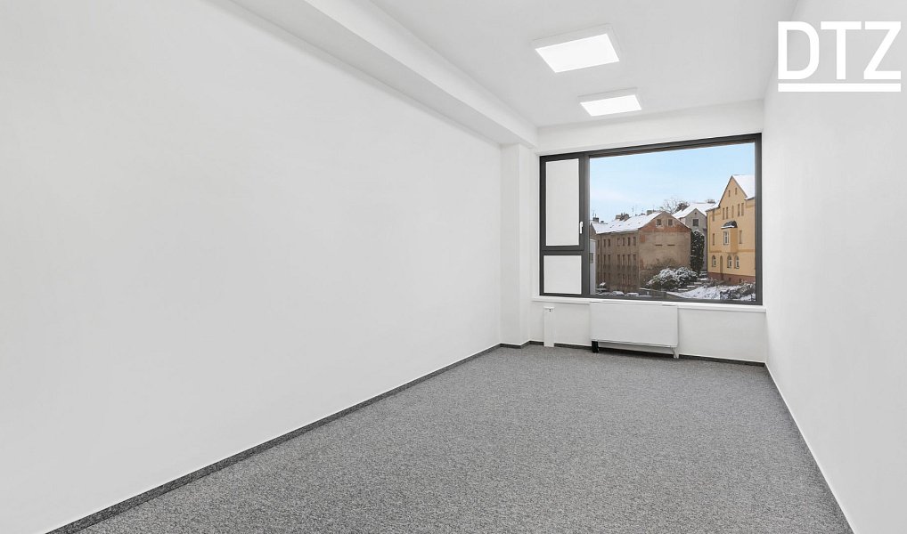 Pronájem kanceláře 277 m², Liberec – náhled fotky 11